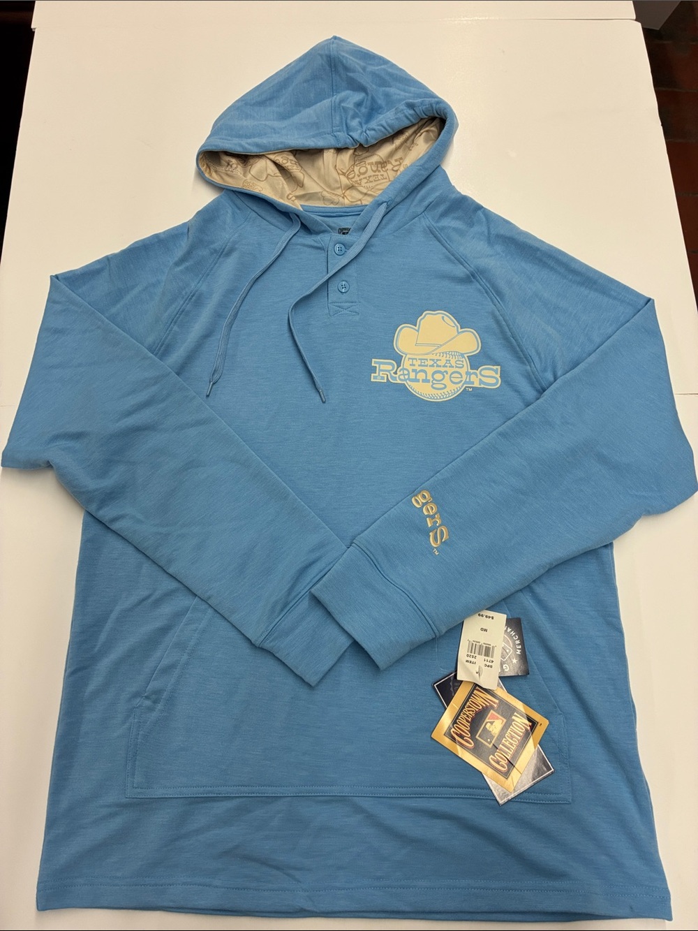 NEW Cooperstown Collection Texas Rangers Hooded Pullover Shirt Size Medium